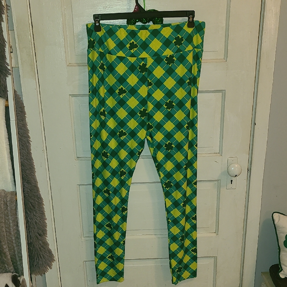 Green and Yellow Plaid Shamrock Leggings